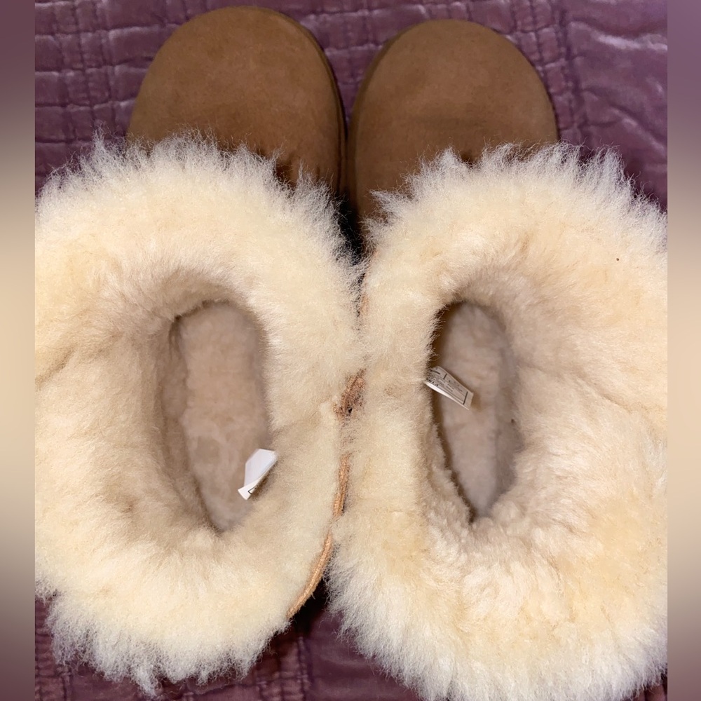 Euc Ugg Mini Bailey Button Boots - image 3